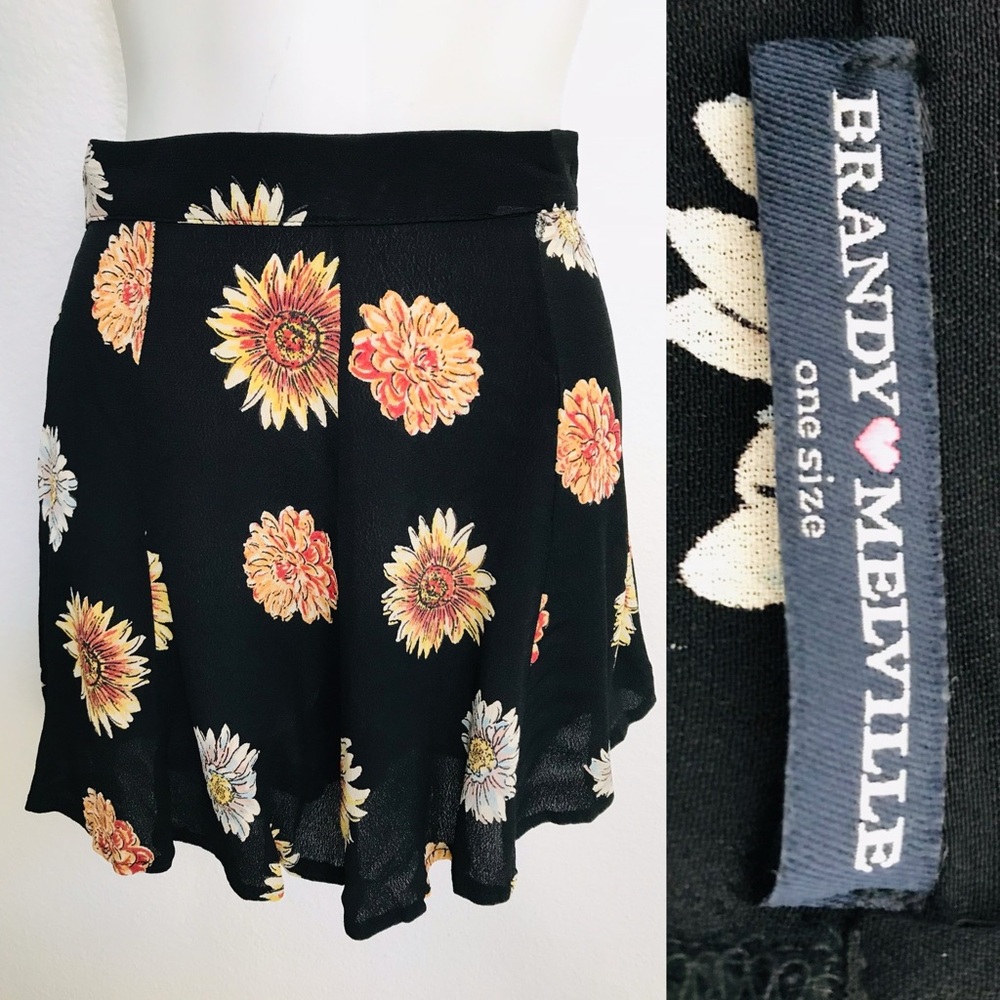 BRANDY MELVILLE Floral Crepe MINI SKIRT O/S As-Is